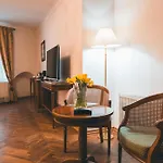 Appia Residences 4*