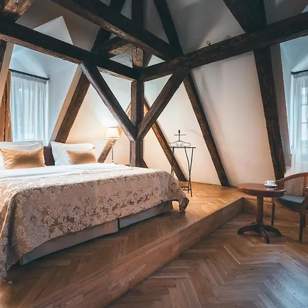 Hotel Appia Residences 4*
