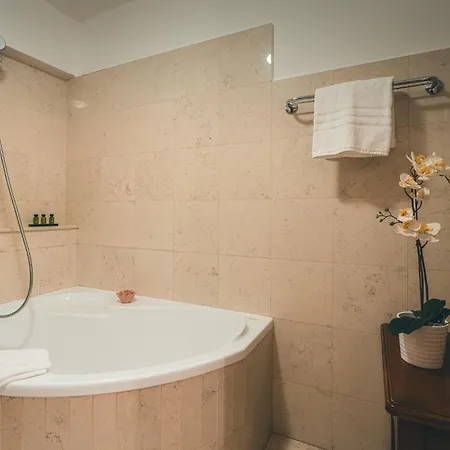 Appia Residences Hotel