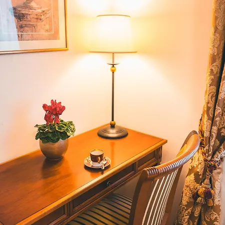 Hotel Appia Residences 4*