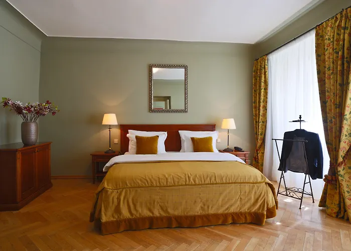 Appia Residences 4*