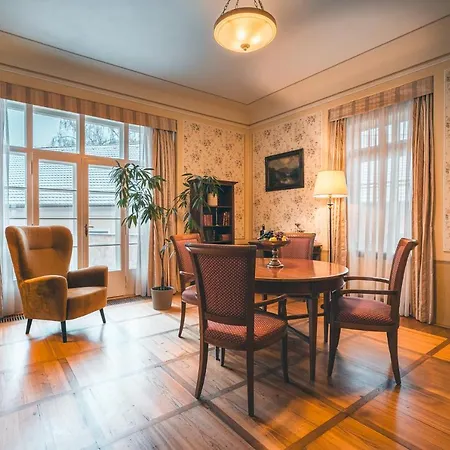 Отель Appia Residences 4*