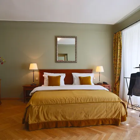 Appia Residences 4*