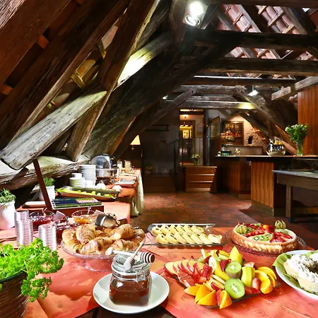 Отель Appia Residences 4*